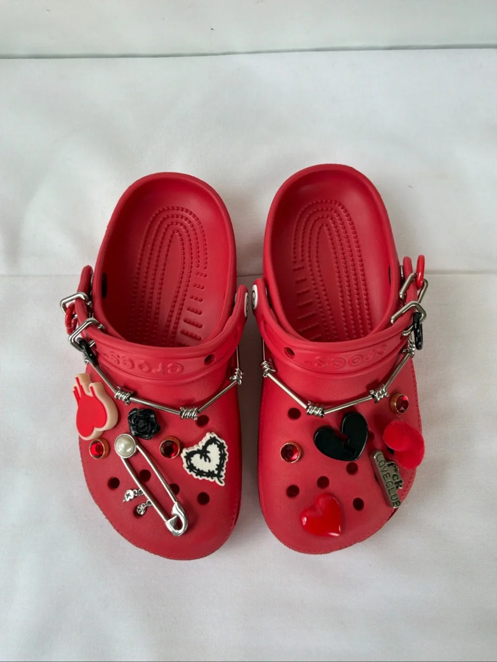 Karol G x  Classic Clog Limited Edition Crocs Red Men’s 4 Women’s 6